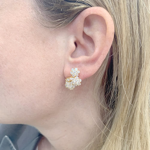 Boucles d'oreilles Van Cleef & Arpels Snowflake - Boucles d’oreilles en or jaune et diamants 58 Facettes 33554