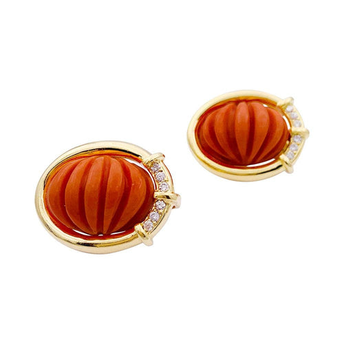Boucles d'oreilles Boucles d’oreilles clips en or jaune 750, corail et diamants 58 Facettes 33062