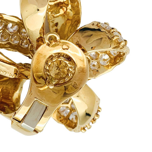 Boucles d'oreilles M.Gérard - Boucles d’oreilles fleurs en or jaune et diamants 58 Facettes 31849