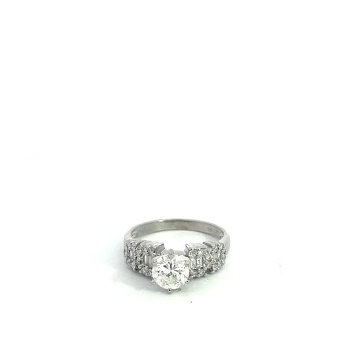 Bague Bague en or blanc 14 carats avec diamants 58 Facettes UN0148