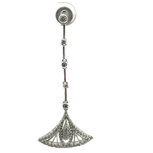 Boucles d'oreilles Boucles d'oreilles pendantes en or blanc 14 carats et diamants 58 Facettes UN0126