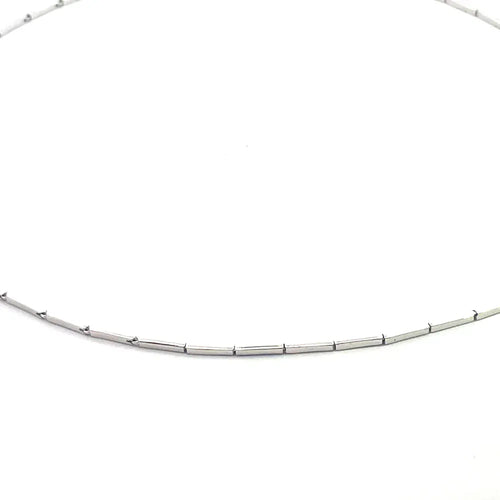 Collier Collier en or blanc 14 carats et diamants taille brillant 58 Facettes UN0136