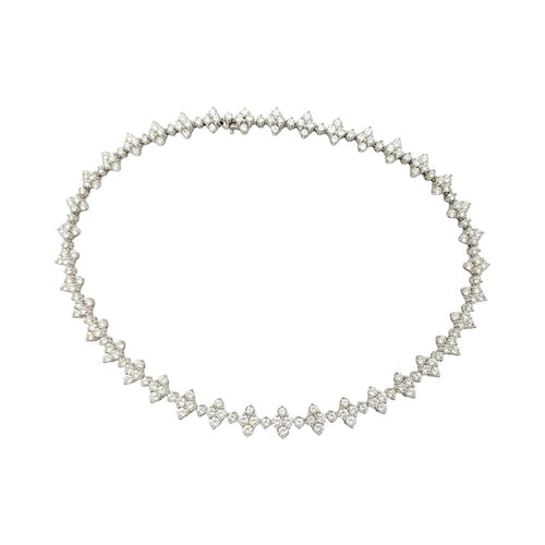 Collier Collier fleurettes en or blanc 750 et diamants 58 Facettes 31829