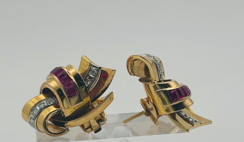 Boucles d'oreilles Boucles d'oreilles en or serties de diamants et de rubis, style chevalier 58 Facettes 50223