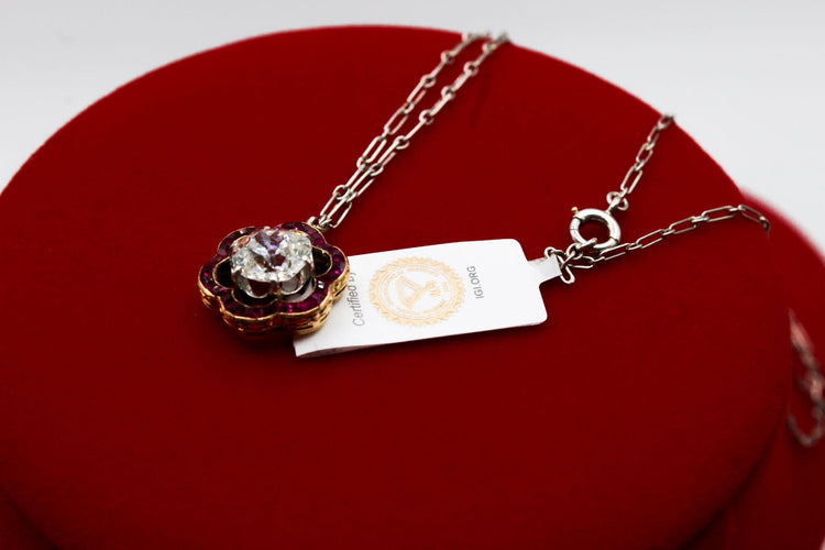 Collier Ancien collier marguerite diamant et rubis 58 Facettes 240285