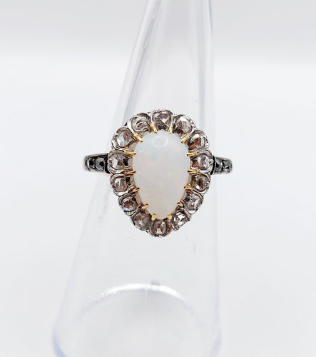 Bague 52 Bague pompadour antique or blanc 18k opale cabochon et diamants taille roses (circa 1900) 58 Facettes A05057
