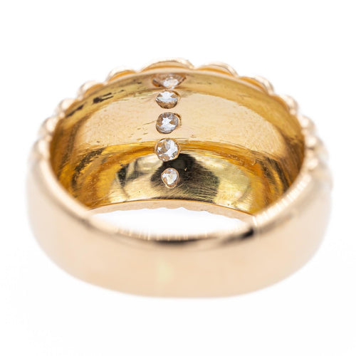 Yellow gold diamond ring 