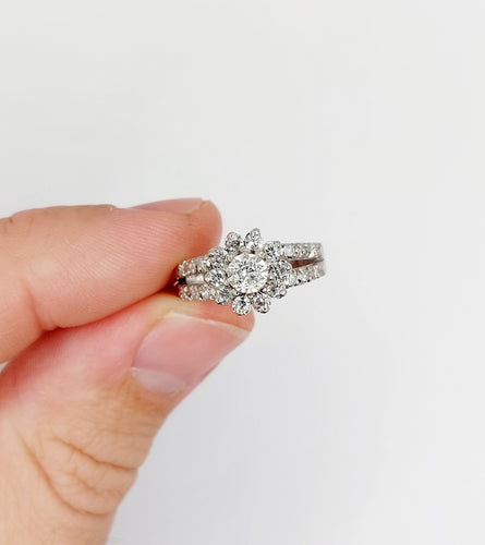 Bague marguerite vintage or blanc, 0,60 carat diamants serti illusion 58 Facettes A06236