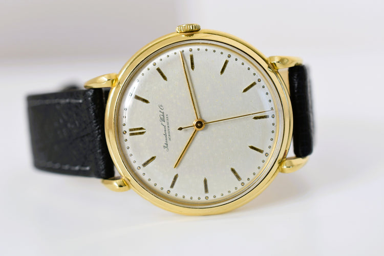 Montre homme IWC Schaffhausen, or jaune 18 carats, calibre 89, vers 1970 58 Facettes IWC-200