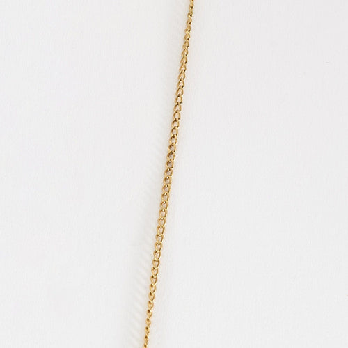 AUGIS - Ketting die een liefdesmedaille in geel goud vasthoudt 