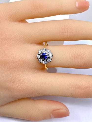 Bague 53 Bague marguerite en or, saphir et diamants 58 Facettes AB572