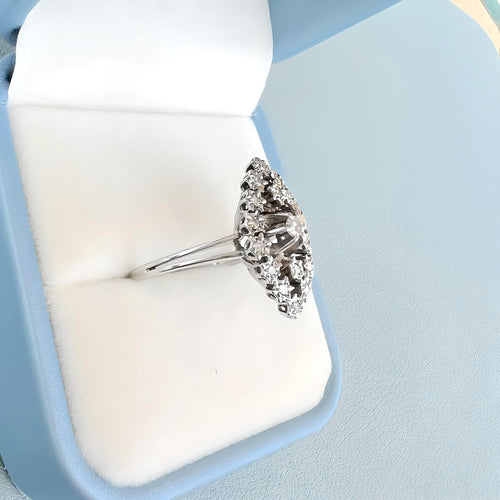 Bague 54.5 Bague Marquise Vintage Diamants Or gris 58 Facettes AA 1720