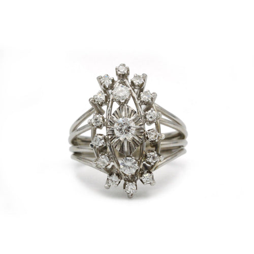 Bague 55 Bague - Or blanc 18K et diamants - années 50 58 Facettes 1059