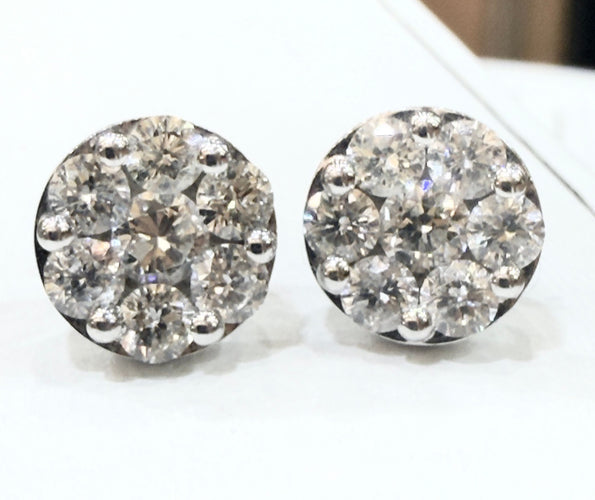 Boucles d'oreilles Puces d’oreilles en or blanc et diamants naturels 58 Facettes