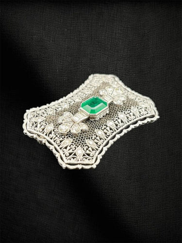 Broche Broche « Le Treillis des Rêves » en platine, diamants et émeraudes 58 Facettes