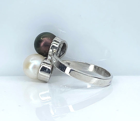 Bague 50 Bague toi et moi or blanc diamants perle Tahiti et perle blanche 58 Facettes AB604