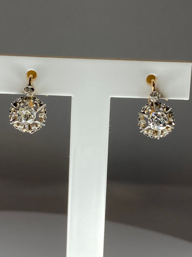 Boucles d'oreilles Boucles d’oreilles en or 18ct dites dormeuses en diamants vers 1900 58 Facettes