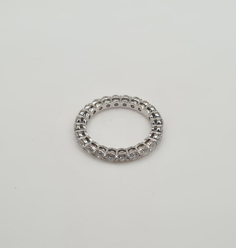 Bague 48 Alliance tour complet or blanc 18 carats sertie de diamants naturels 58 Facettes