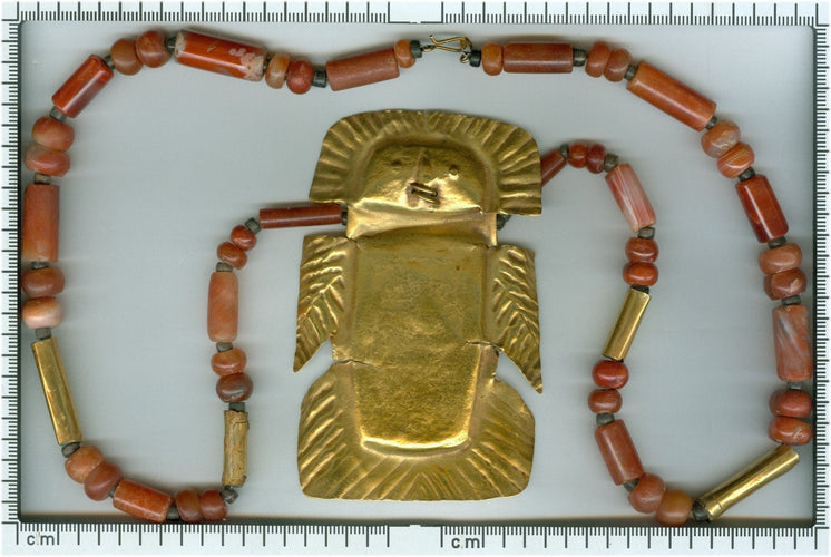 Pendentif L'énigme du chaman : un pendentif céleste en or précolombien des profondeurs de l'Antiquité 58 Facettes 21055-0157