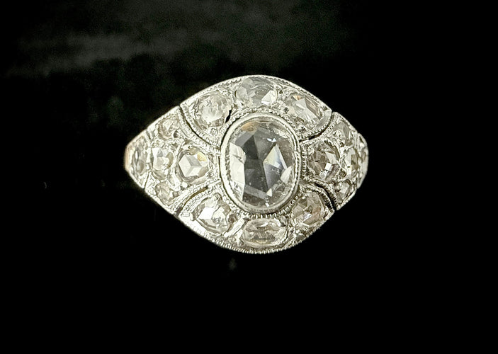 Bague 66 Bague Art Nouveau or jaune et platine, sertie de roses de diamants 58 Facettes