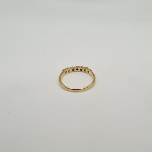 Bague 52 Demi-alliance or jaune 18 carats sertie de diamants 58 Facettes