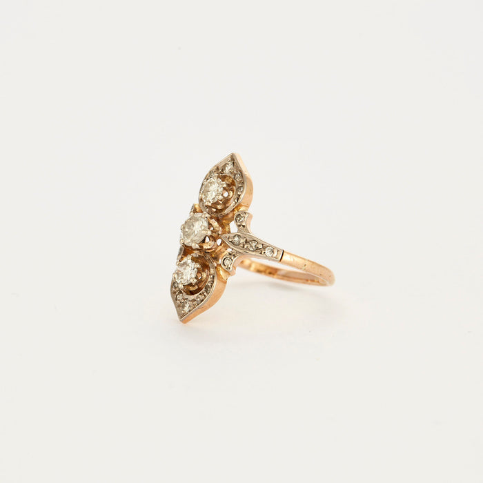 Belle Époque Gold and Diamond Ring