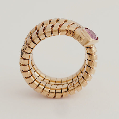 Bague 51 BULGARI - Bague Tubogas « Serpenti » en or jaune et tourmaline rose, vers 1980 58 Facettes