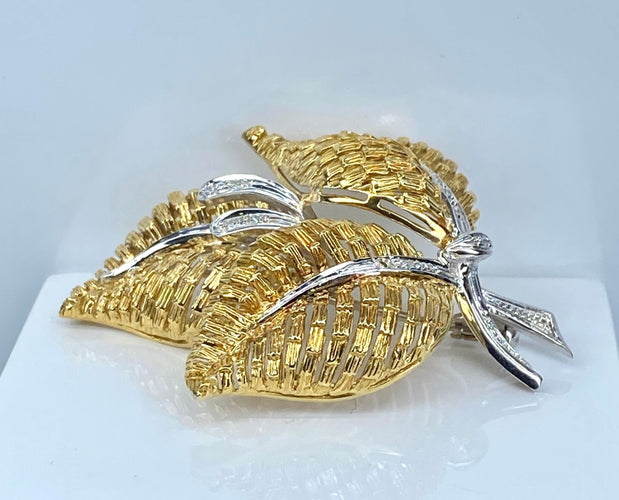 Broche Broche feuille en or jaune et diamants 58 Facettes AB592bis