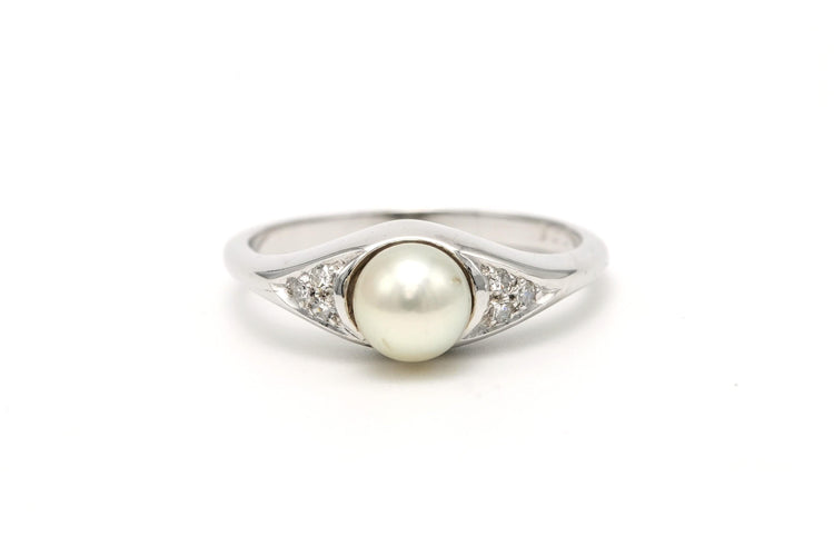 Prsten Art Deco belo zlato, biser i dijamanti 