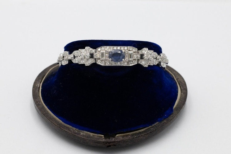 Bracelet Bracelet exclusif en or blanc avec saphir et diamants de style Art Déco 58 Facettes PPK03