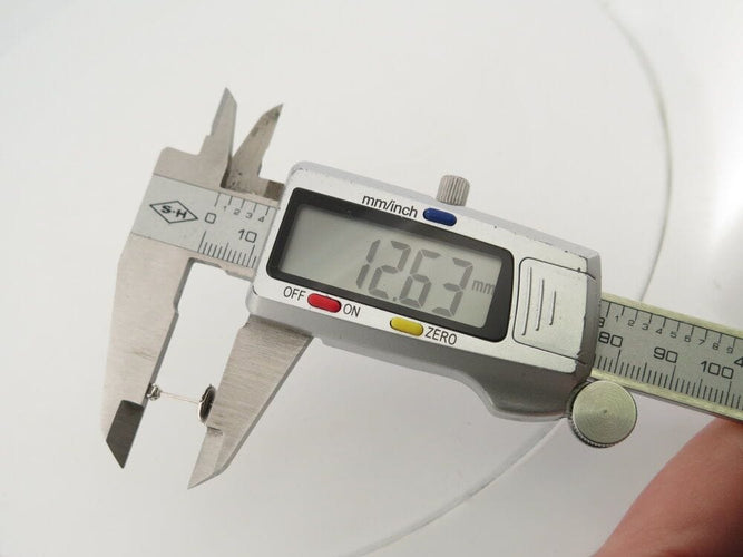 Boucles d'oreilles puce boucle d'oreille VANRYCKE valentine diamant 0.11 ct or blanc 18k 58 Facettes 266429