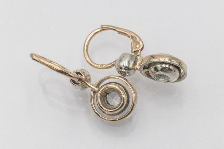 Boucles d'oreilles Boucles d'oreilles pendantes viennoises avec saphirs blancs du début du XXe siècle 58 Facettes 11290