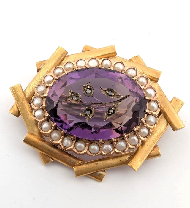 Broche Broche en or jaune avec améthyste gravée et microbilles 58 Facettes