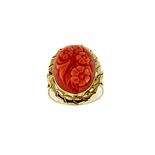Anello in oro giallo cammeo con corallo 