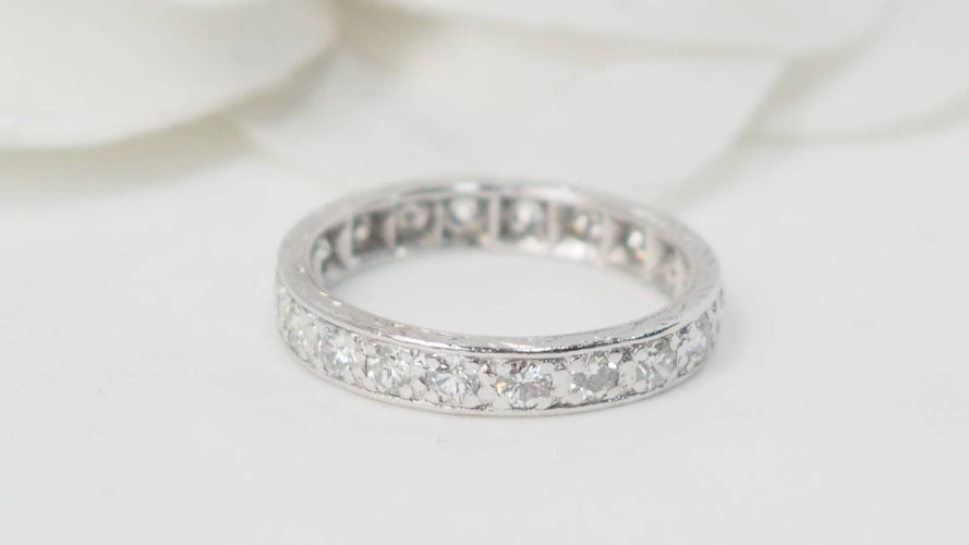 Wedding band American in white gold and 0.90ct diamonds 