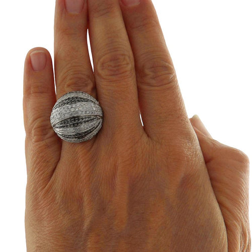 Bague 59 Bague bombée en or blanc sertie de diamants blancs et noirs pavés 58 Facettes G3850
