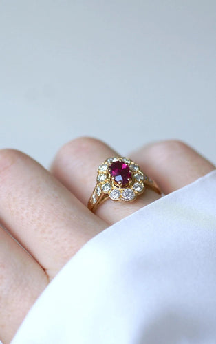 Bague 59 Bague Marguerite Ovale Rubis et Diamants 58 Facettes