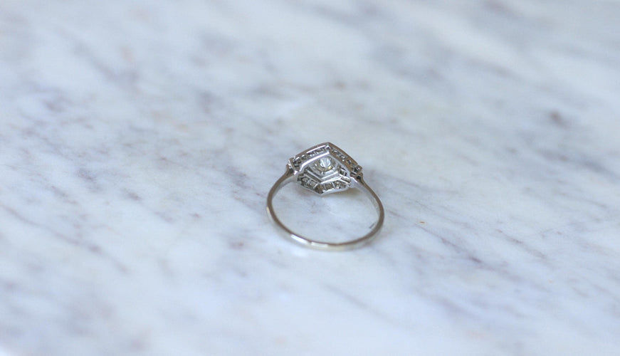 Bague 60 Bague Art Déco Hexagonale Diamants et Platine 58 Facettes