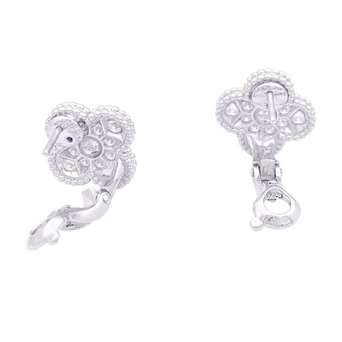 Boucles d'oreilles Boucles d'oreilles Van Cleef & Arpels "Vintage Alhambra" or blanc, diamants. 58 Facettes 33739