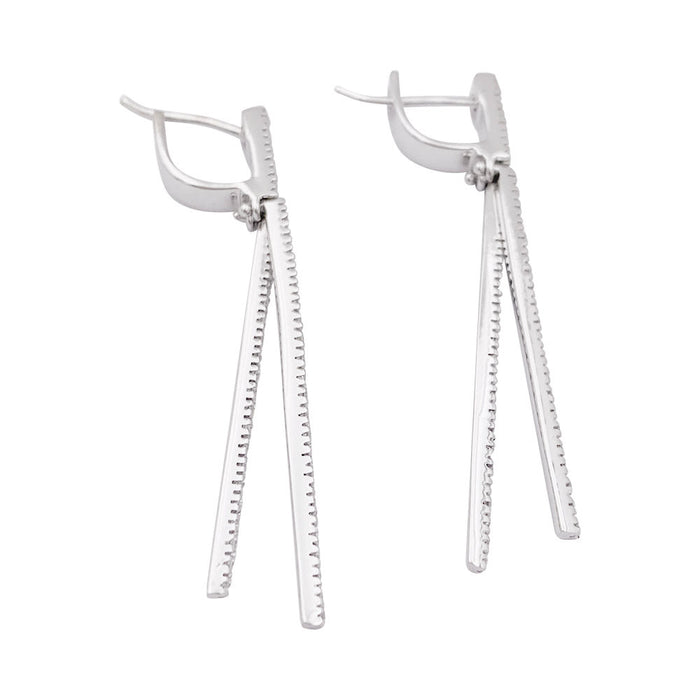 White gold "barettes" earrings, diamonds.