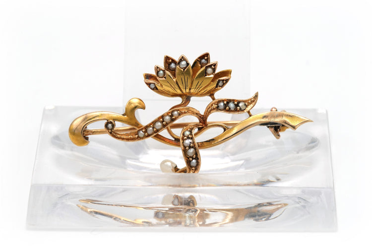 Broche Broche en or jaune sertie de perles 58 Facettes B266