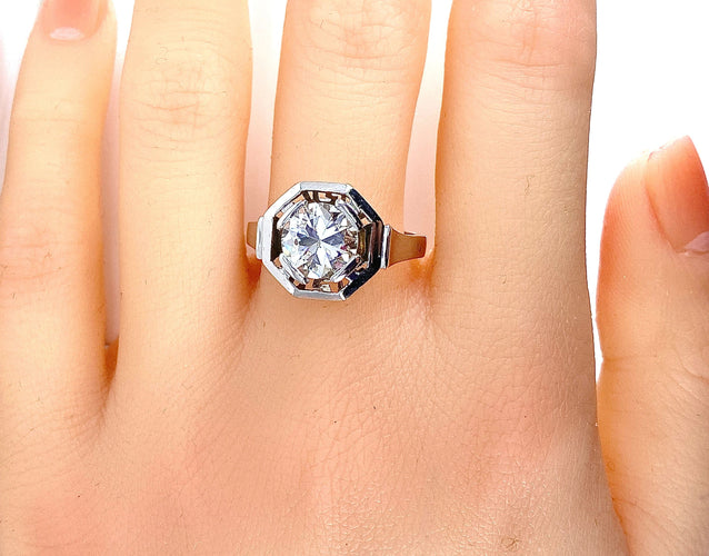 Bague 57 Bague or blanc, diamant 1,95 carat, époque ART DECO 58 Facettes AB654