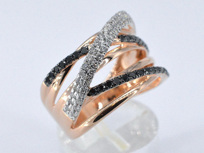 Bague 54 Bague en or rose sertie de diamants blancs et noirs taille brillant 58 Facettes 2183