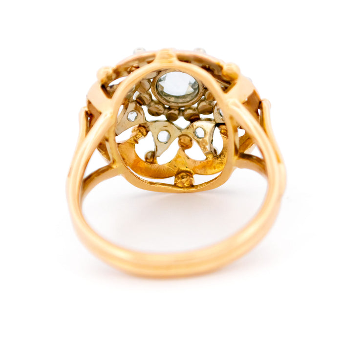 Anillo en oro amarillo con diamantes