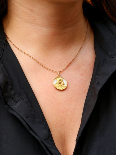 Pendentif Pendentif religieux vintage Vierge à l'enfant or jaune nacre 58 Facettes 818