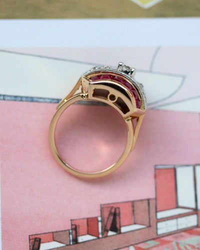 Bague 47 Bague Dôme Or Rose Diamants et Calibrés de Rubis Verneuil 58 Facettes A11310