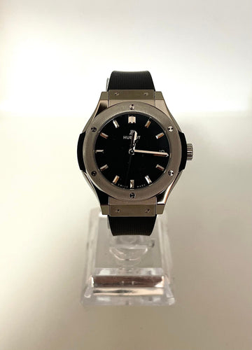 Montre Hublot Classic fusion 33mm 58 Facettes