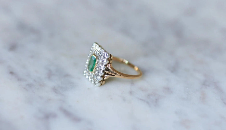 Bague émeraude colombienne double entourage diamants 58 Facettes
