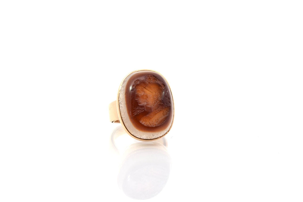 Old intaglio ring on agate yellow gold