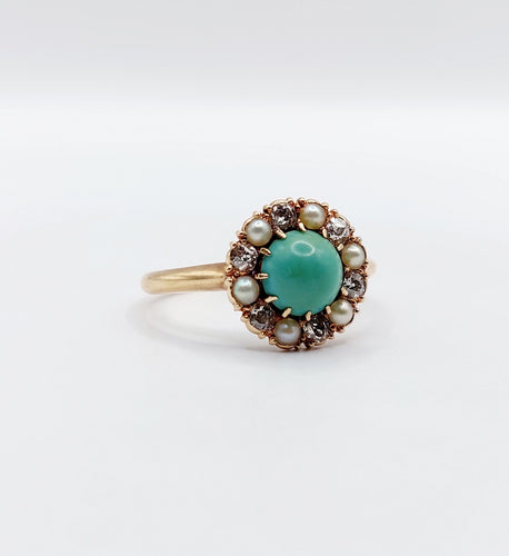 Bague 52.5 Bague marguerite or jaune, cabochon de turquoise, diamants et perles (circa 1900) 58 Facettes A05219